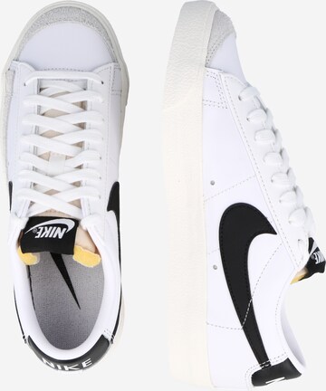 balta Nike Sportswear Sportbačiai be auliuko 'BLAZER 77'