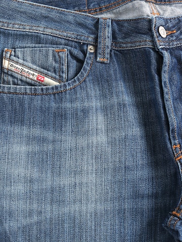 DIESEL Regular Jeans 'MARKEE' in Blue