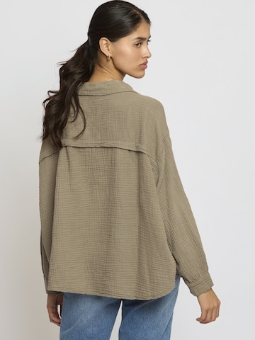 Chemisier 'Amelie' Lilavie en gris