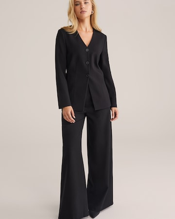 Sacou de la WE Fashion pe negru