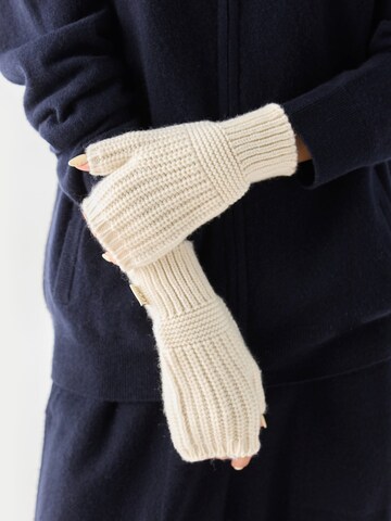 GOBI Cashmere Kurzfingerhandschuhe 'Rib-Knit Cashmere Gloves'‌ in Weiß