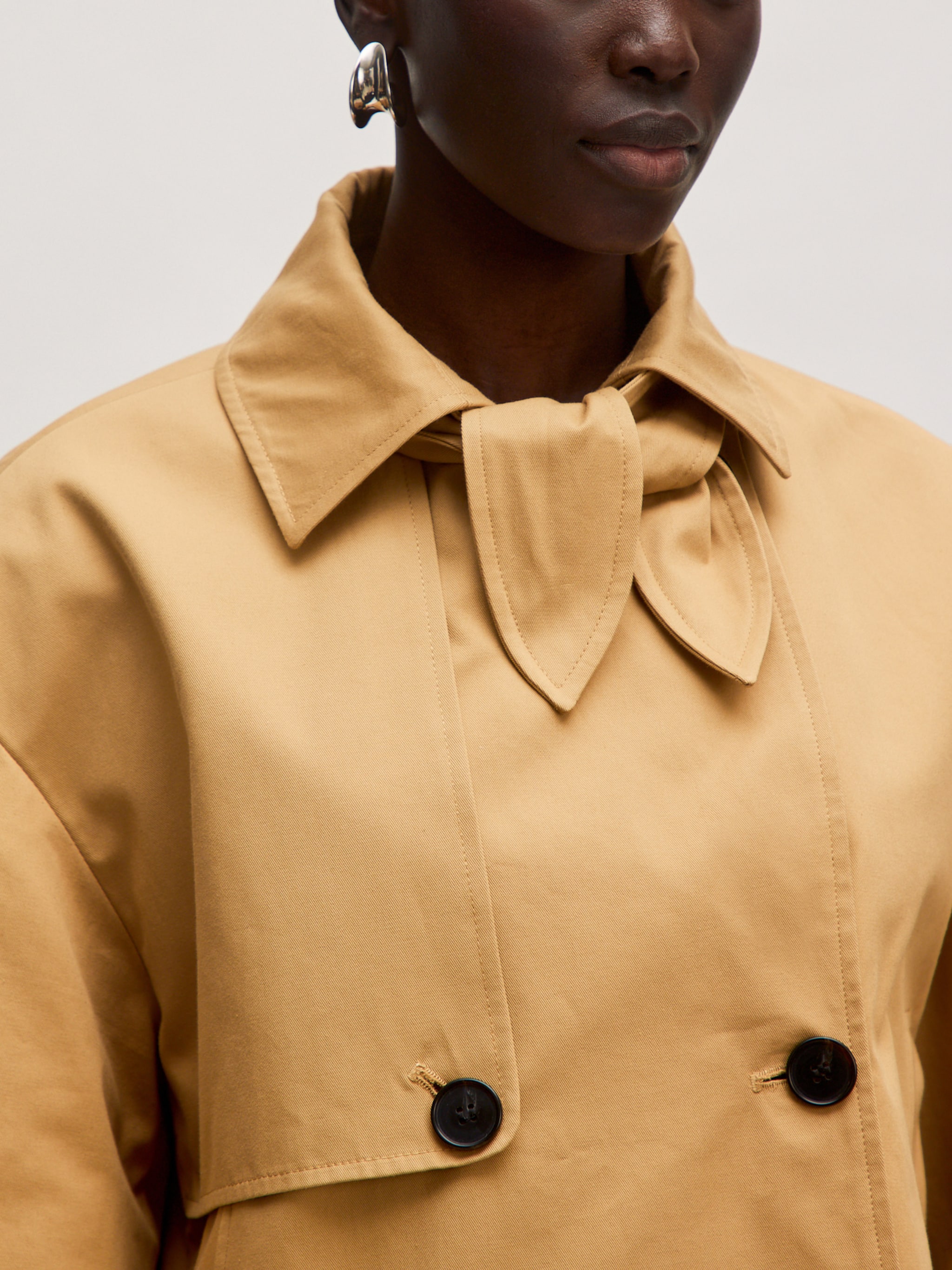 EDITED Producten Tussenjas 'Rosa' Beige