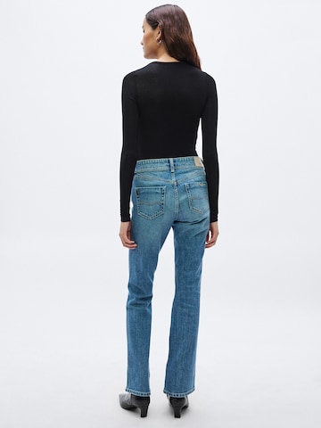 Pepe Jeans Rozkloszowany krój Jeansy 'PIPER' w kolorze niebieski