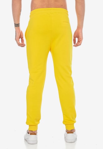 Redbridge Regular Pants 'Crawley' in Yellow