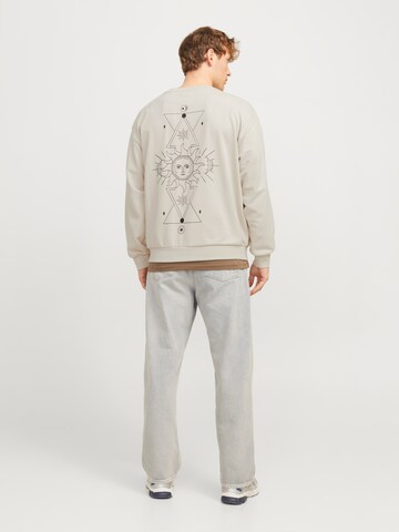 JACK & JONES - Sudadera 'JJJACKIE MYSTIC' en beige