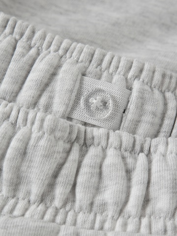 LMTD - Loosefit Pantalón 'NLNNIZU' en gris