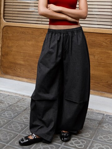 Barrel Pantalon Bershka en noir