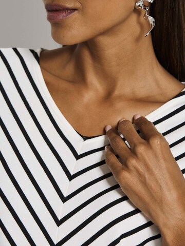 MADELEINE Blouse in Blauw