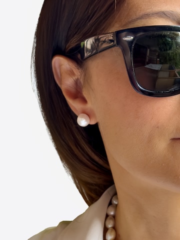 Boucles d'oreilles 'LARIOS' Ateliers Saint Germain en blanc