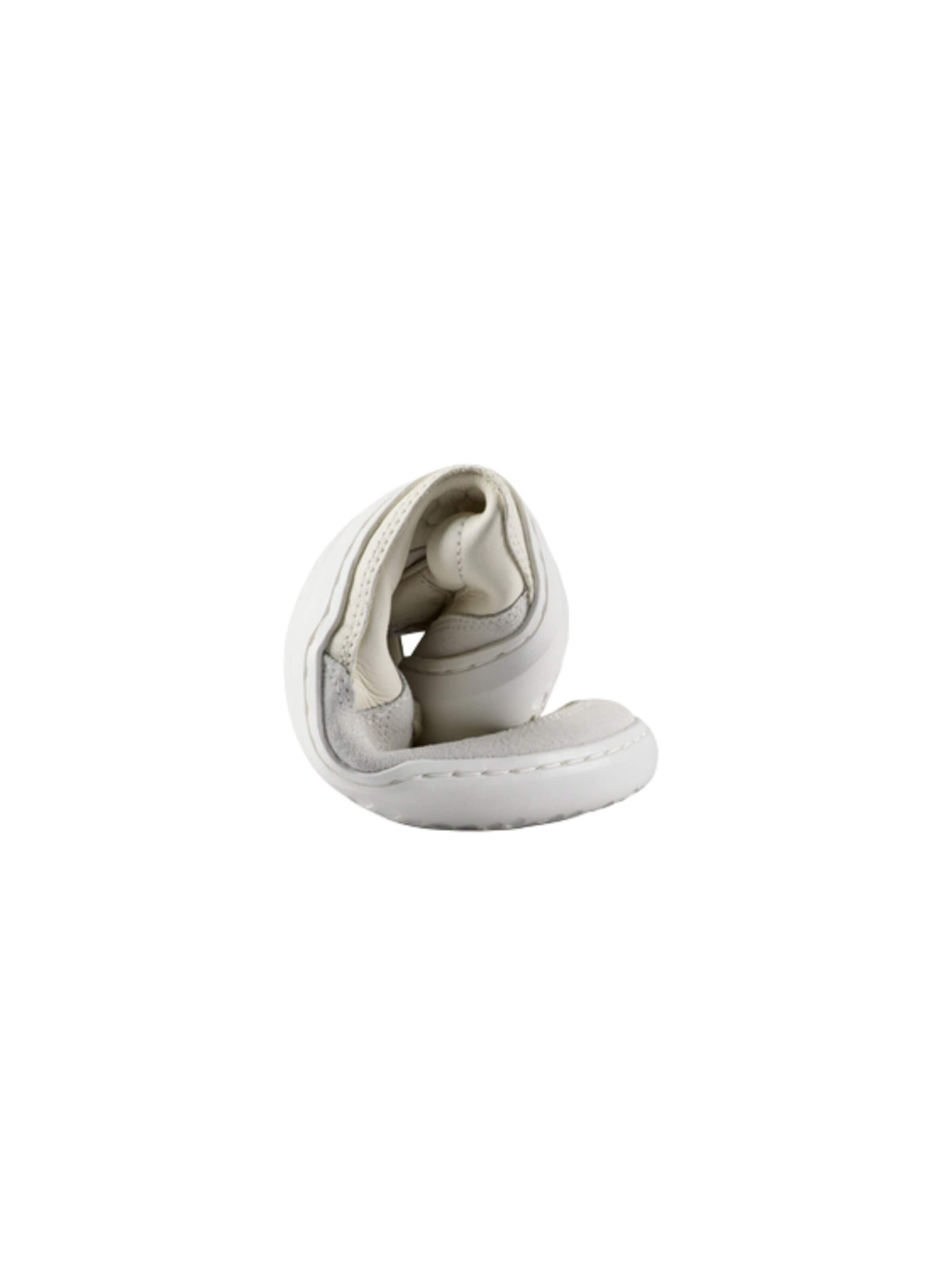 Scarpa bassa 'GOBI II' di Vivo Barefoot in bianco