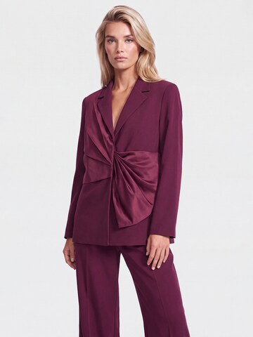 APART Blazer in Red: front