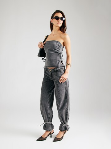 Top di Hoermanseder in grigio