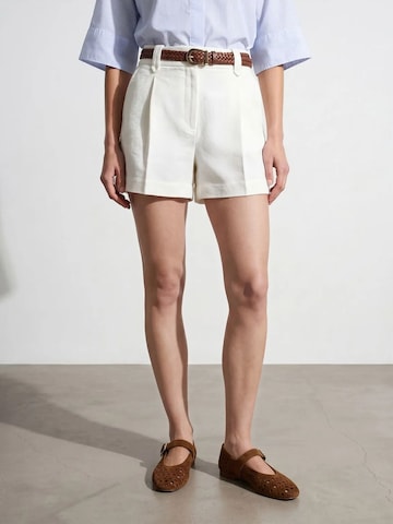 Dilvin Trousers in White