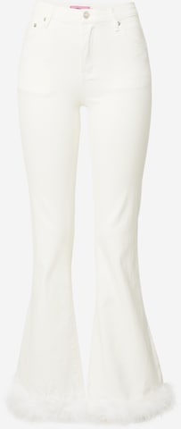 Edikted Flared Jeans in White: front