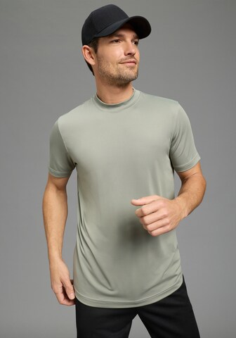 OCEAN SPORTSWEAR Performance Shirt in Green: front