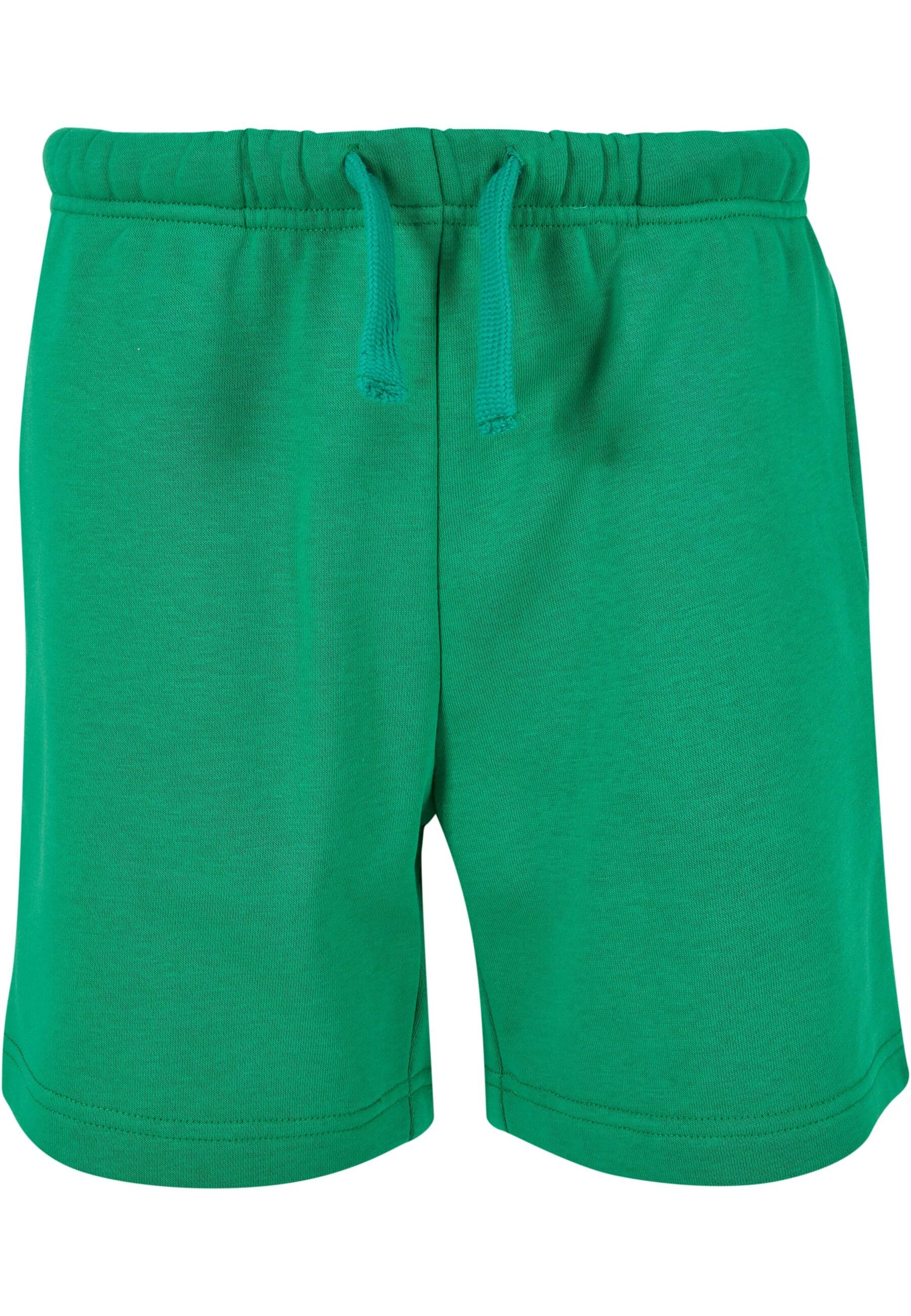 Urban Classics Shorts in Grün: Vorderseite