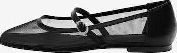 Pull&Bear Strap ballerina in Black