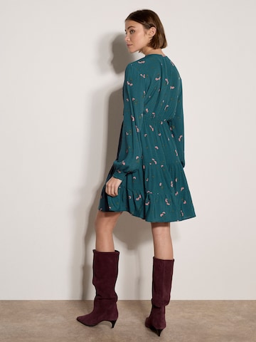 Apricot Jurk ' ' in Blauw