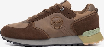 Baskets basses 'Travis Boost' Colmar en marron : devant