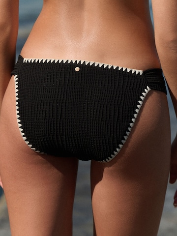 Mint Velvet Bikini hlačke | črna barva