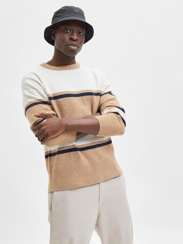 SELECTED HOMME Pullover 'Stace' in Braun