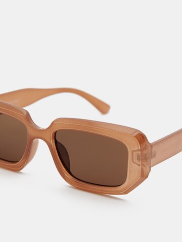 Pull&Bear Sonnenbrille in Beige