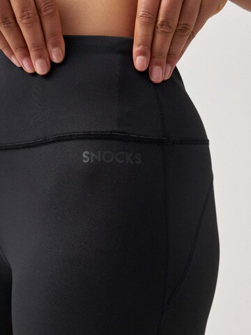 SNOCKS Flared Workout Pants in Black