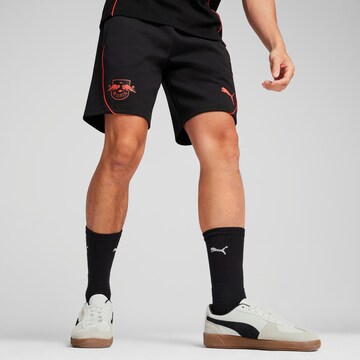 PUMA Loosefit Fußballshorts 'RB Leipzig' in Schwarz: Vorderseite