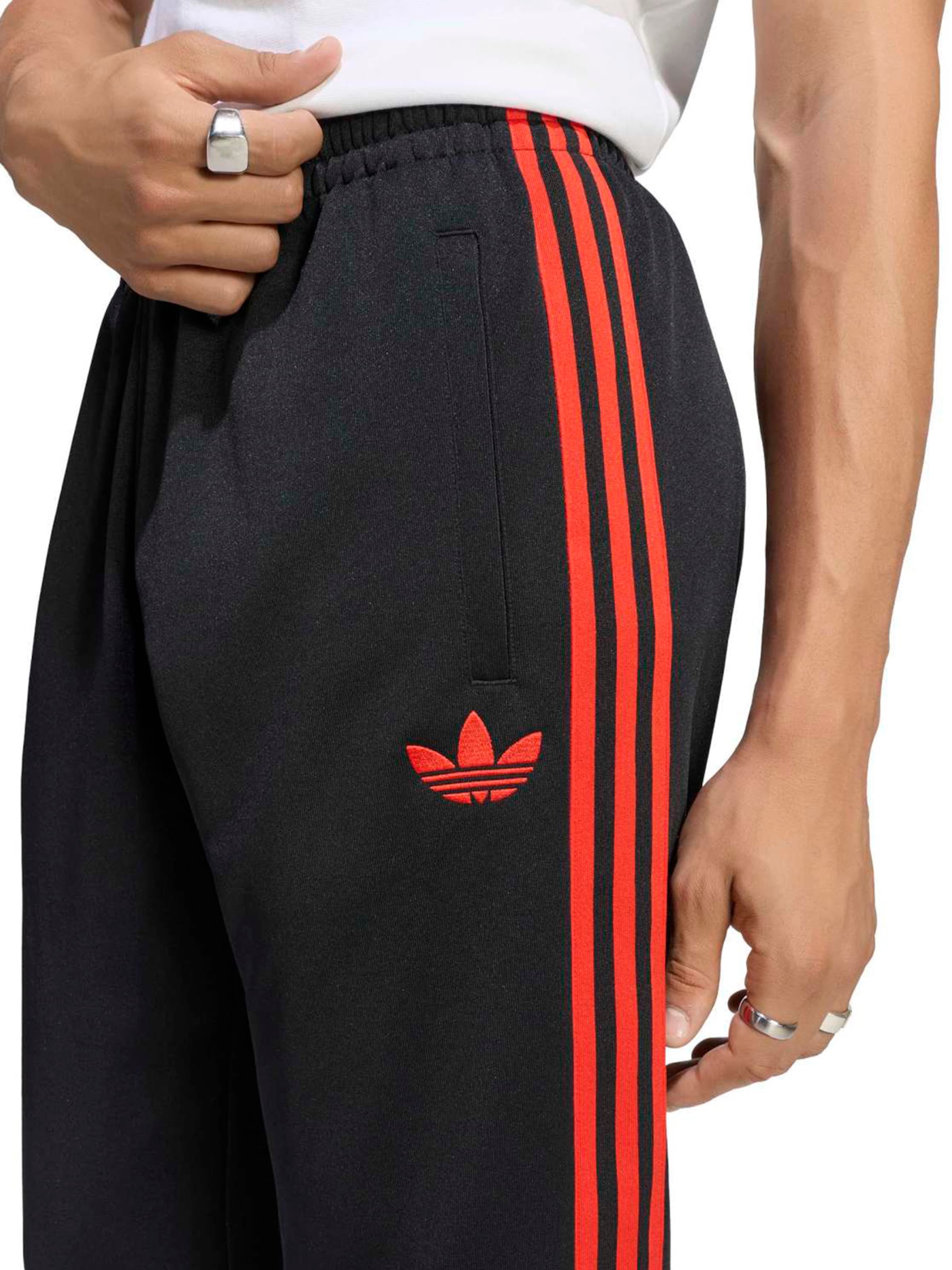Tapered Pantaloni sport 'SL Benfica' de la ADIDAS PERFORMANCE pe negru