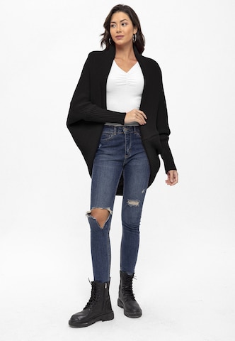 Cardigan dimensiuni mari de la Felix Hardy pe negru