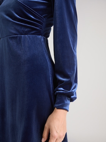 ABOUT YOU Šaty 'Silvia' – modrá