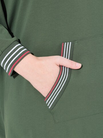 Ulla Popken Oversizeshirt in Grün