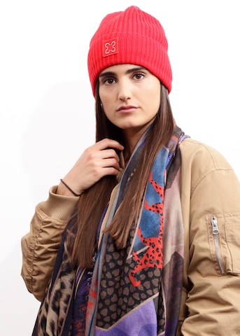 CODELLO Beanie in Red: front