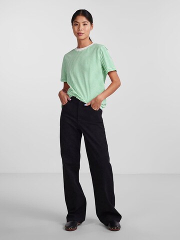 PIECES Shirt in Groen