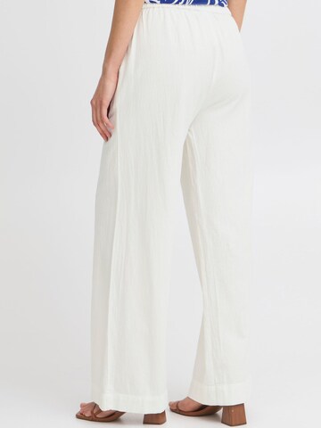 Wide Leg Pantalon 'Frabell' Fransa en blanc