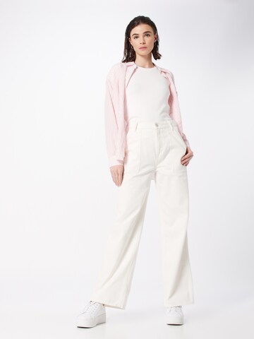 Tommy Jeans Wide leg Jeans 'CLAIRE' in White