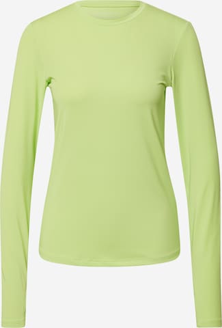 Röhnisch Performance Shirt in Green: front