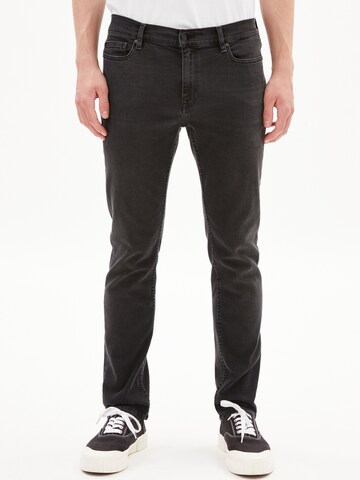 ARMEDANGELS Slimfit Jeans 'Ian' in Zwart: voorkant