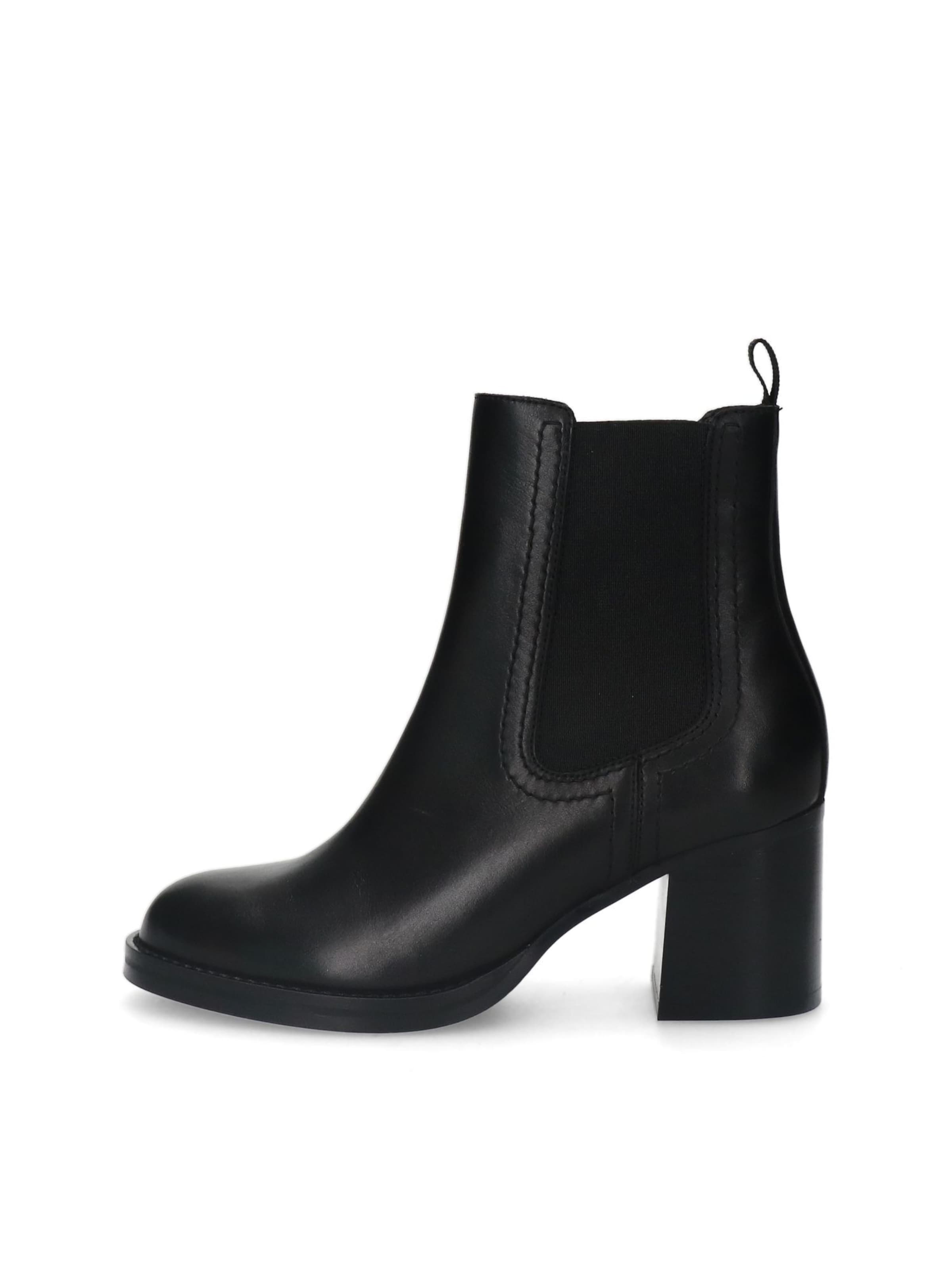 SACHA Boots in Black