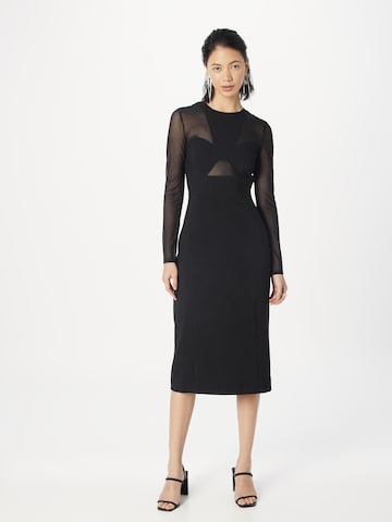 Rochie de la Warehouse pe negru: față