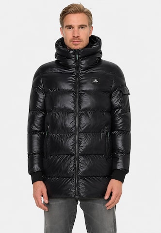 Rusty Neal Steppjacke in Schwarz: Vorderseite
