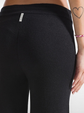 DEHA Wide leg Trousers in Black