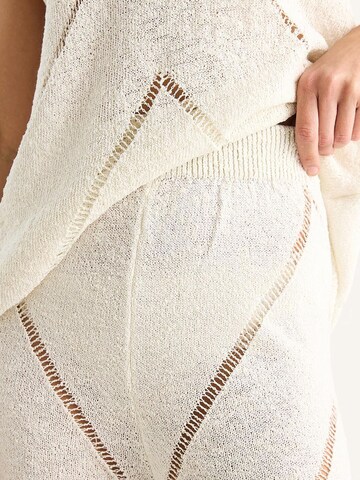 Completo pantalone di Bianco Lucci in beige