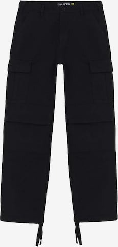 IUTER Regular Cargo Pants in Black: front