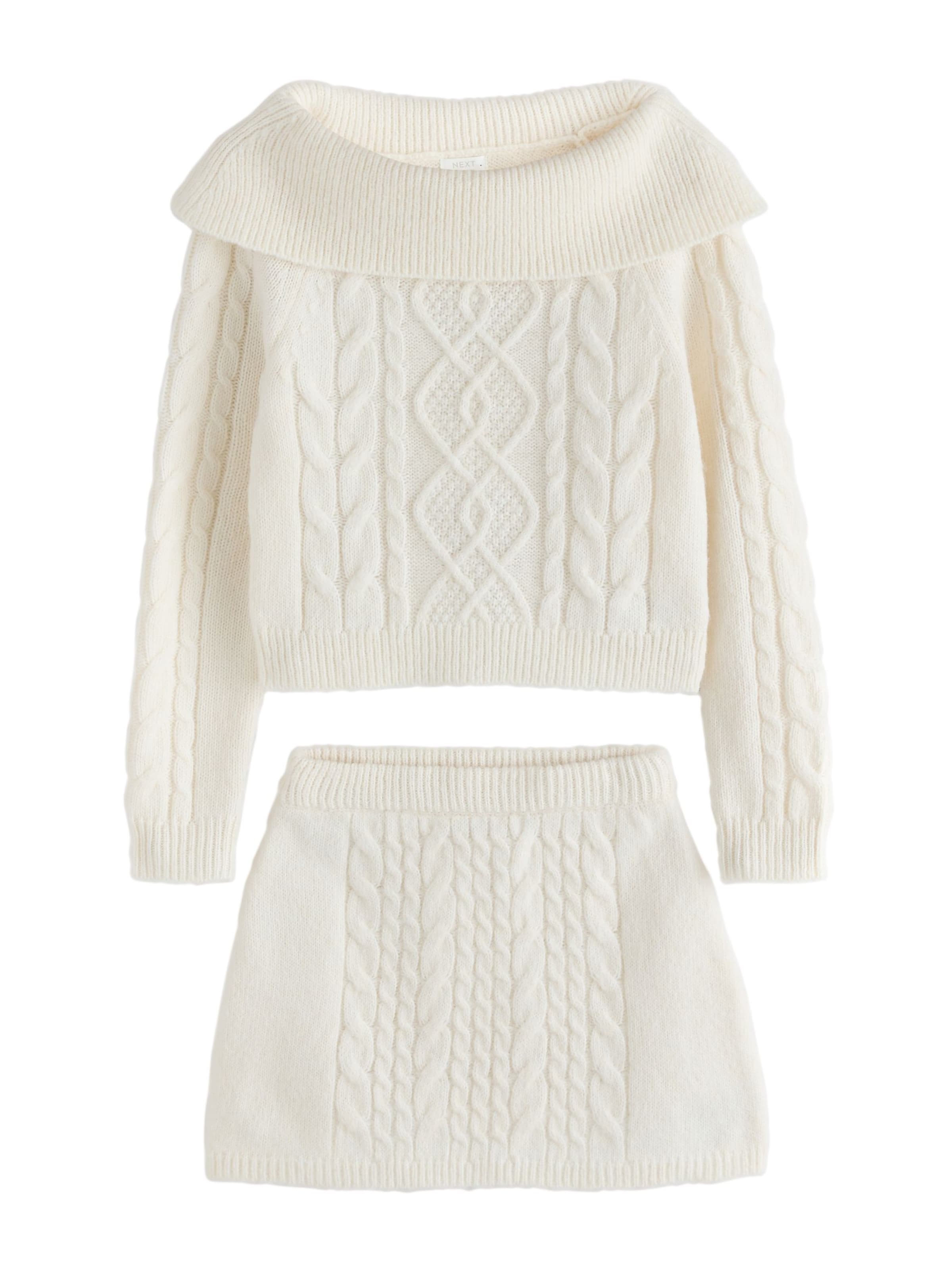 Next - Conjunto en beige: frente