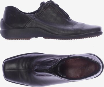 ECCO Flats & Loafers in 39 in Black: front