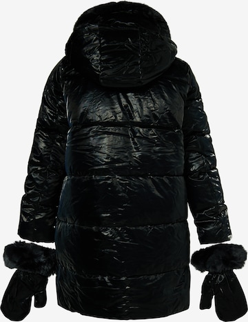 Cappotto invernale di faina in nero