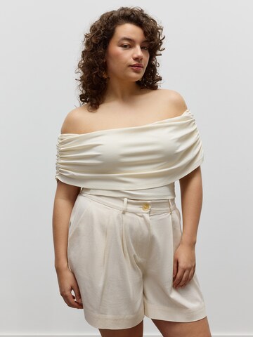 Top di CITA MAASS in bianco: frontale