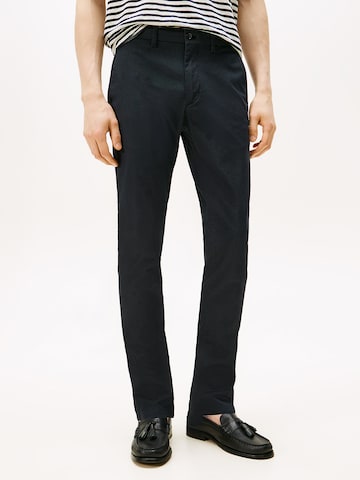 Coupe slim Pantalon chino TOMMY HILFIGER en noir : devant