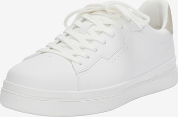 Sneaker bassa di Pull&Bear in bianco: frontale